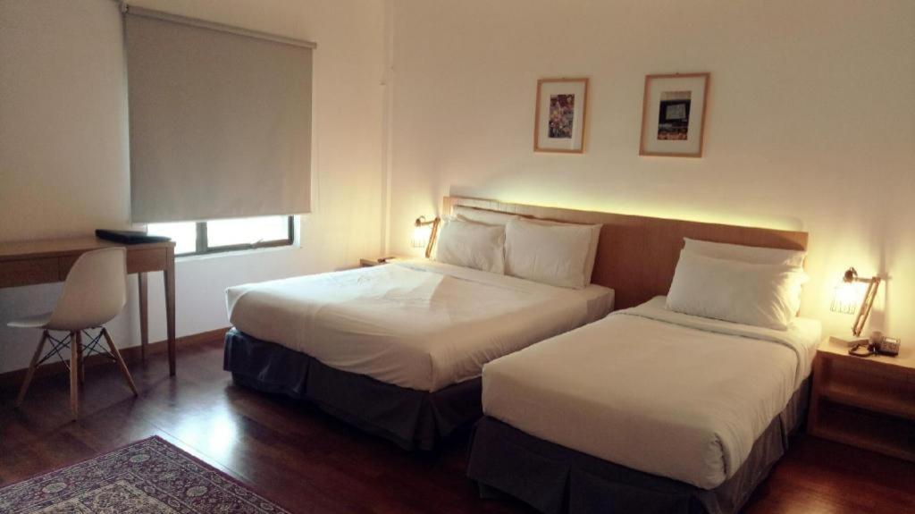 Quayside Hotel Malacca Extérieur photo