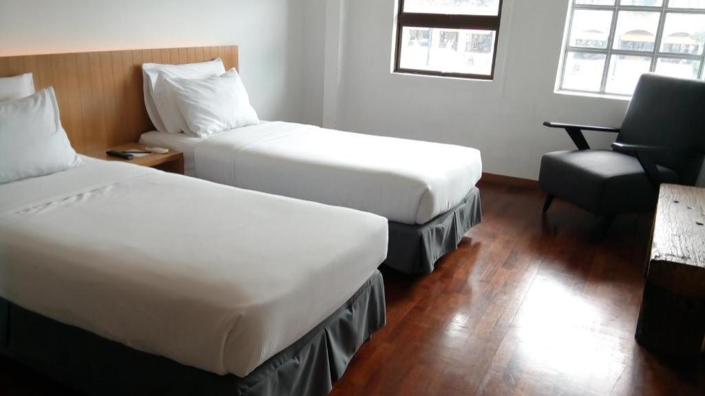 Quayside Hotel Malacca Extérieur photo