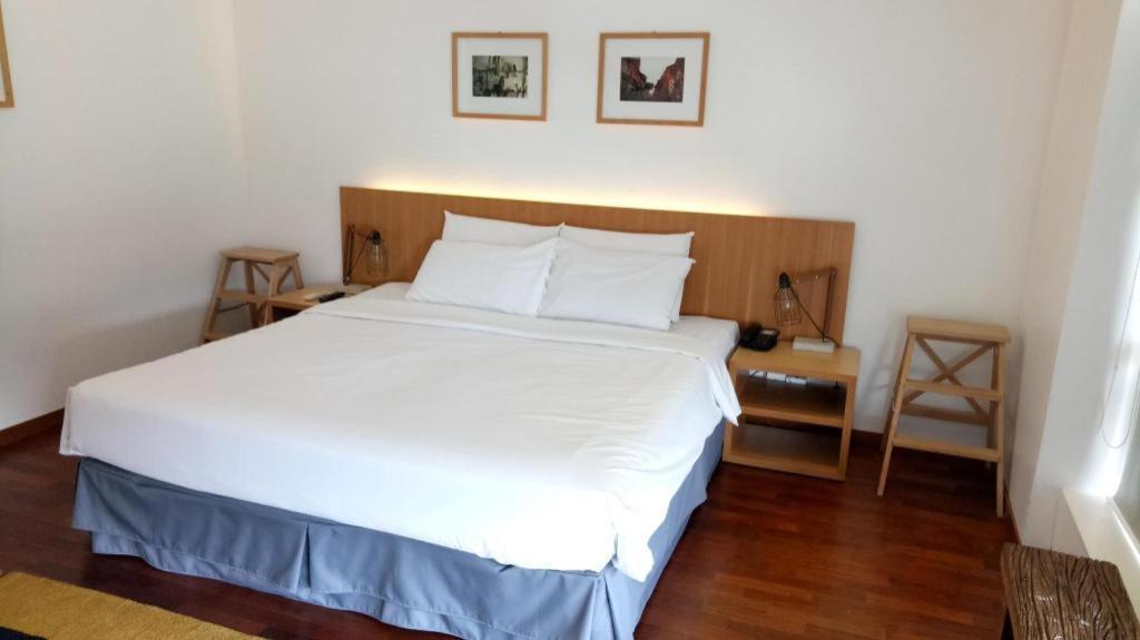 Quayside Hotel Malacca Extérieur photo