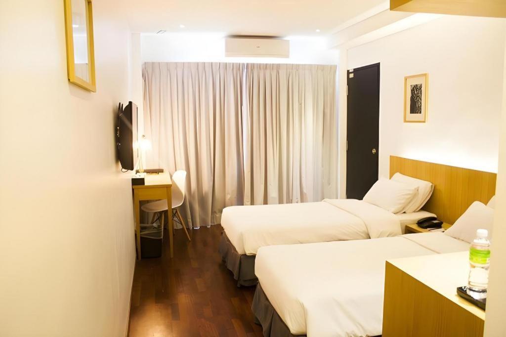 Quayside Hotel Malacca Extérieur photo