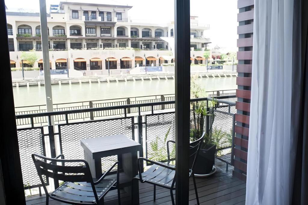 Quayside Hotel Malacca Extérieur photo
